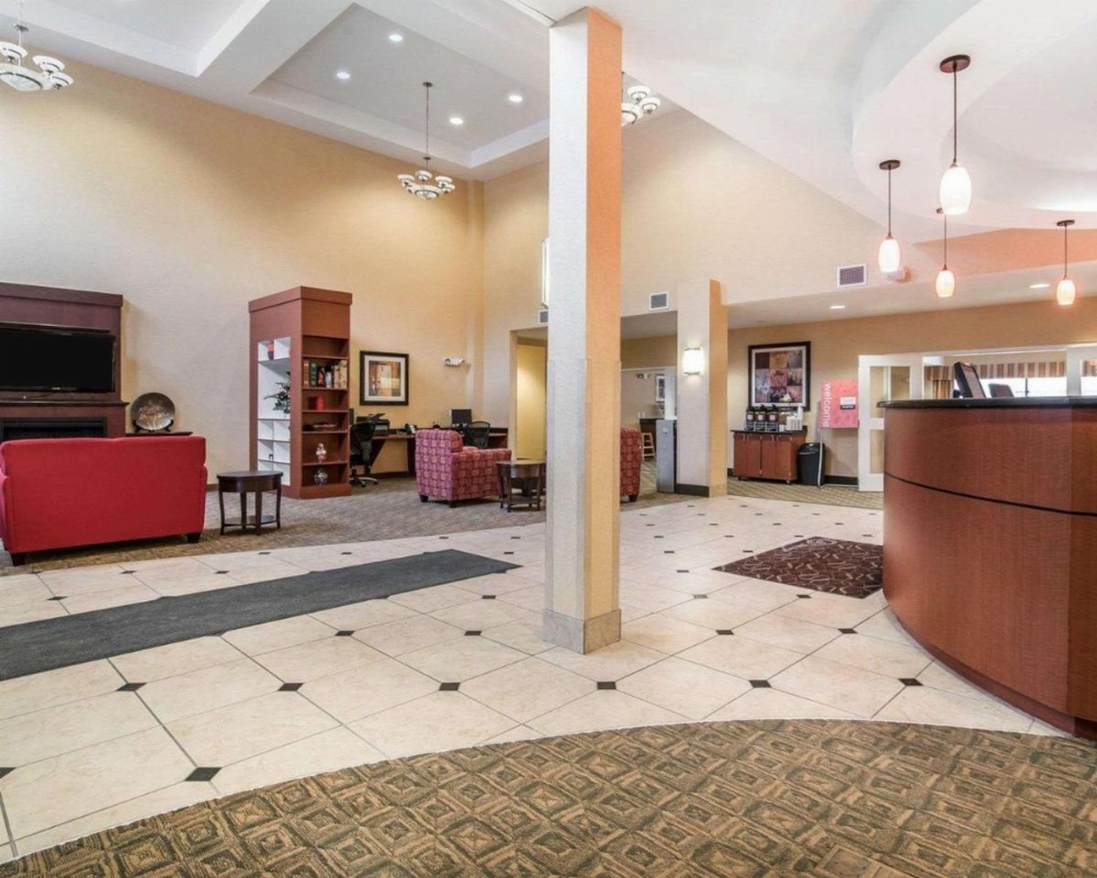 University Inn Vestal Image 17