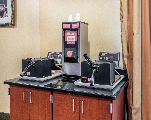 University Inn Vestal image 5