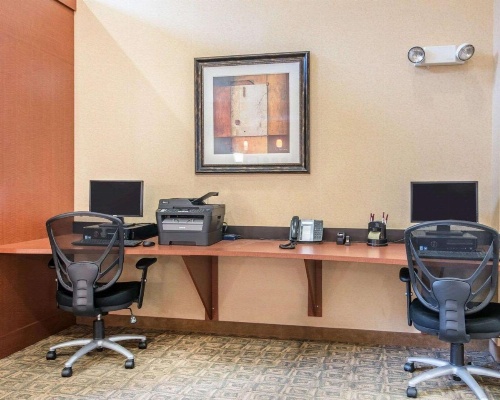 University Inn Vestal image 8